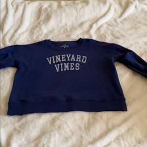 Navy vineyard vines sweatshirt